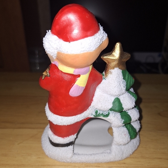 A Hallmark Holiday Traditions 6" Teddy Bear Candle Holder. Pre-loved - Picture 5 of 5